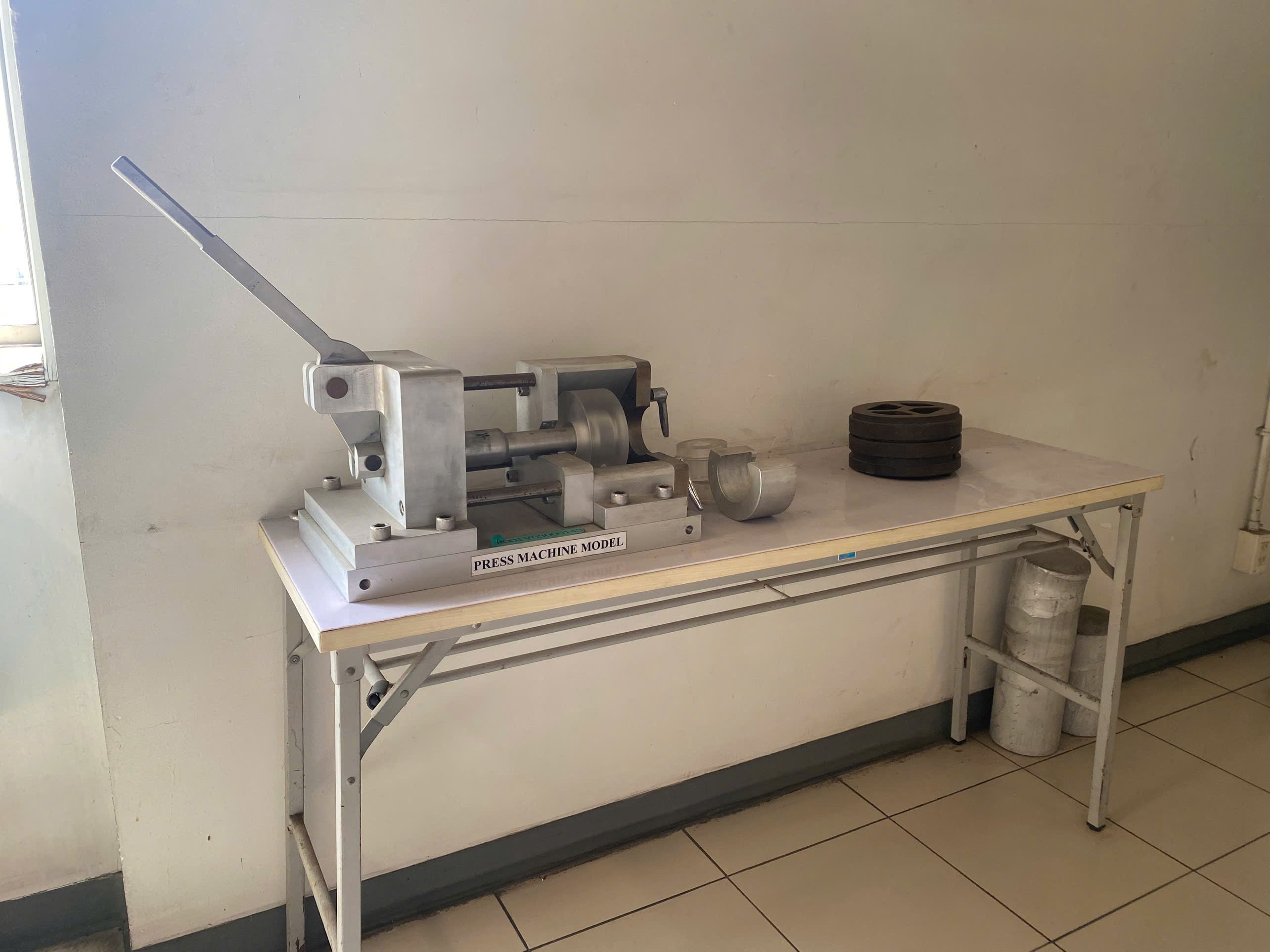 Press machine.jpg